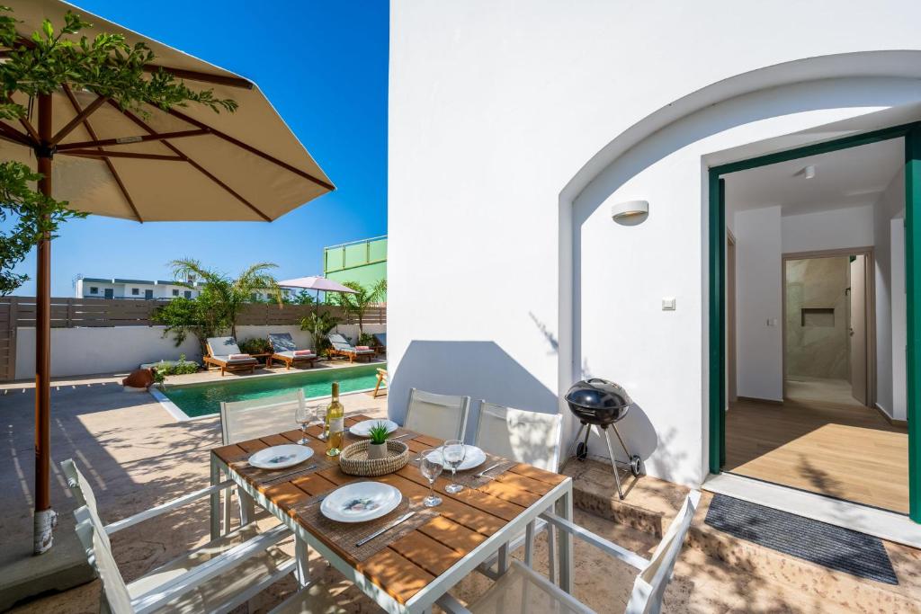 Gemini Villas gallery photo 11