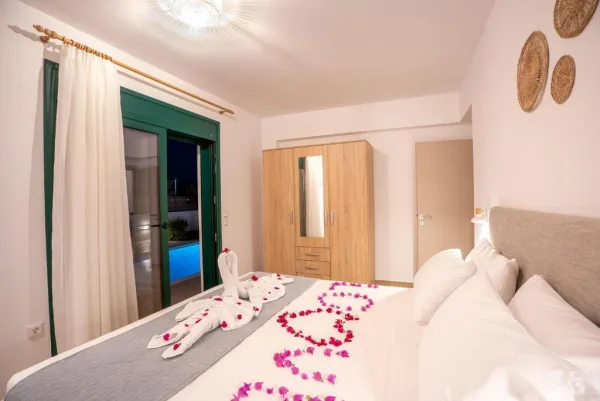 Gemini Villas gallery photo 15