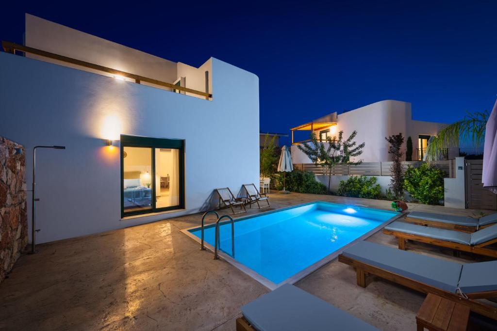Gemini Villas gallery photo 2