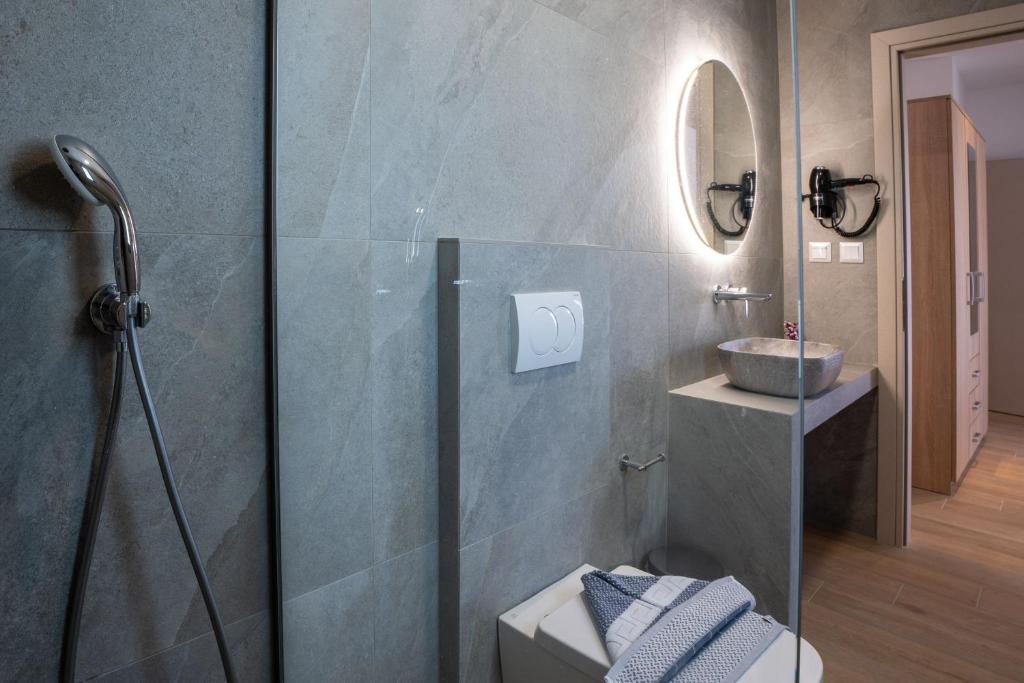 Gemini Villas gallery photo 44